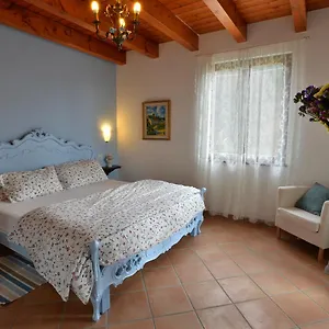 https://il-laghello-di-amina.hotelitalianriviera.com